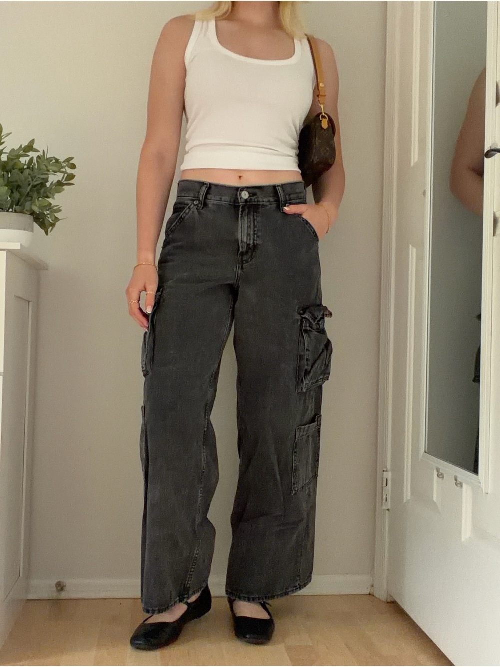 Old Navy Black Baggy Wide Leg Cargo Jeans